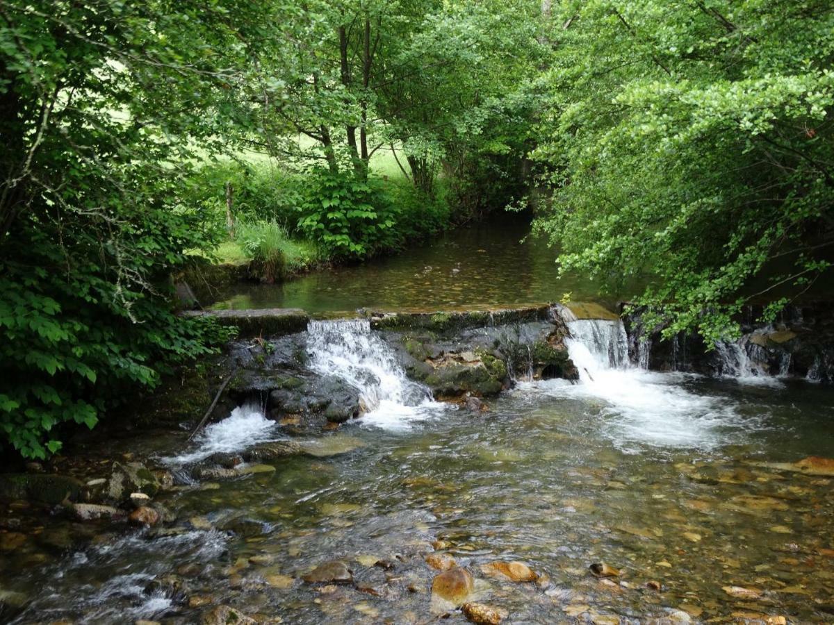 Du Cote De Lacoume Bed & Breakfast Anla
